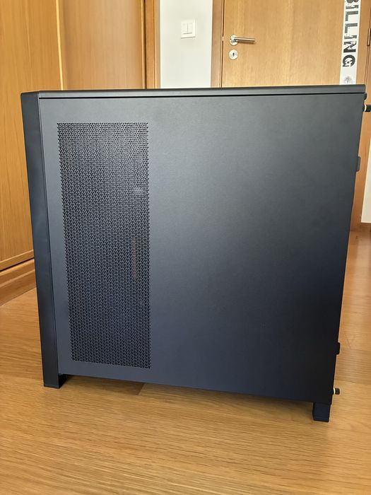 NOVO - Corsair Frame 4000D