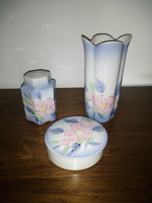 Porcelain Bedroom Set (Now Cheaper)