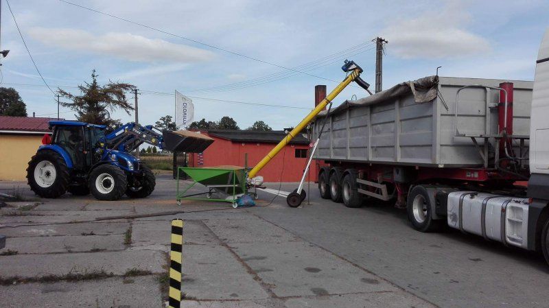 Transport maszyn laweta szambo koparka koparko ładowarka wywrotka