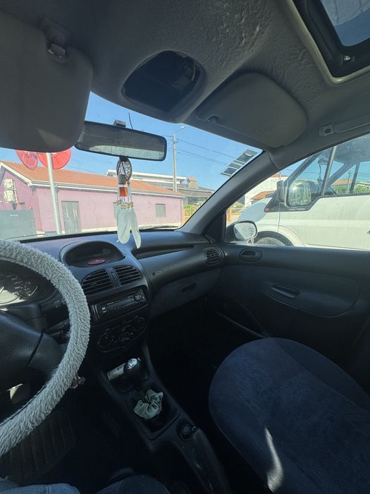 Peugeot 206…. Carro barato a circular…