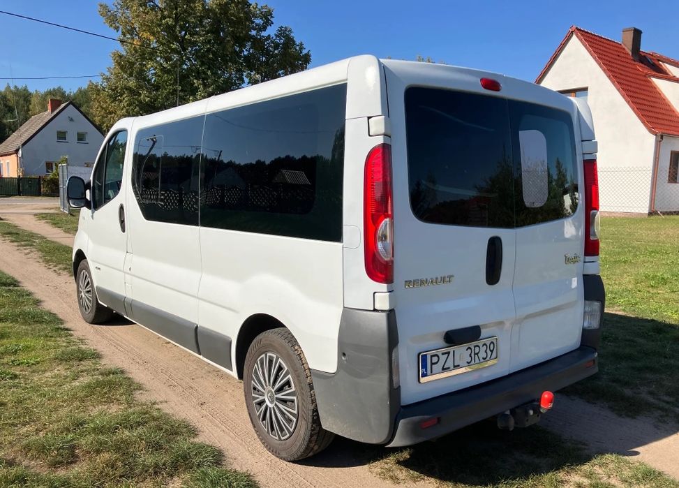 Продам Renault Trafic 2.0 TDI