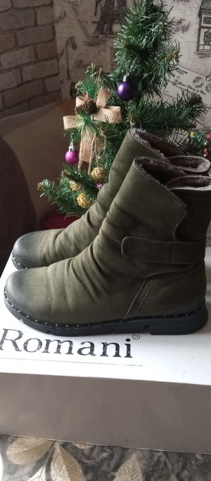 Продам зимові черевики жіночі