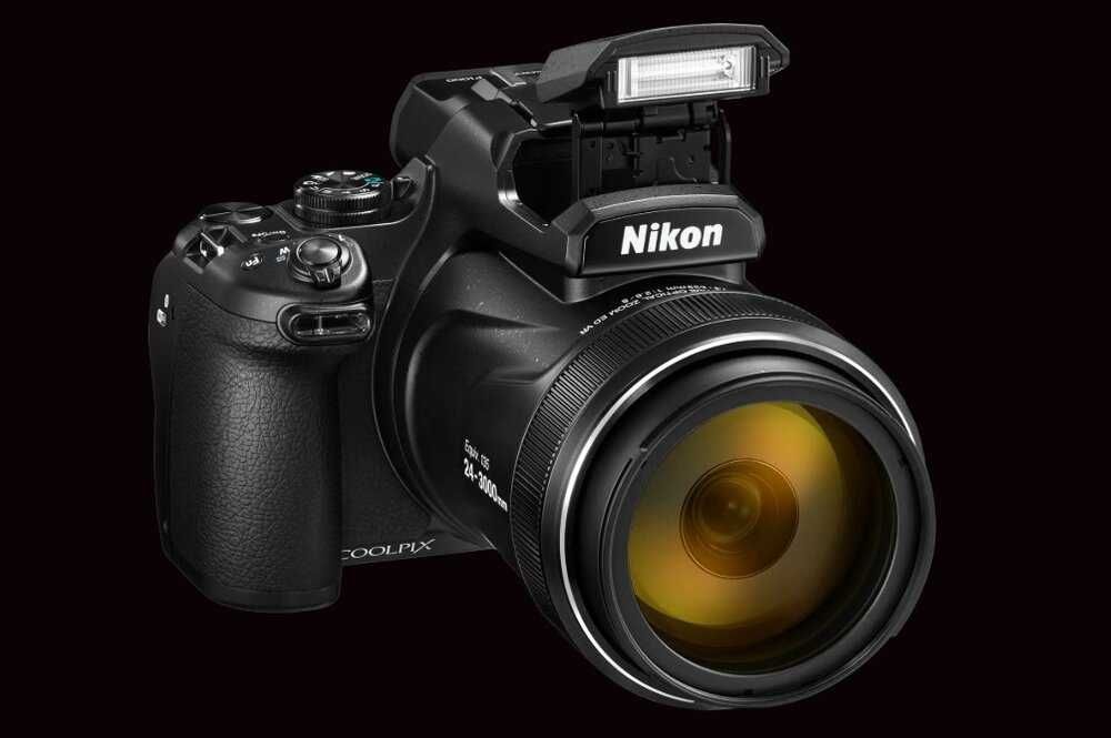Nikon COOLPIX P1100
