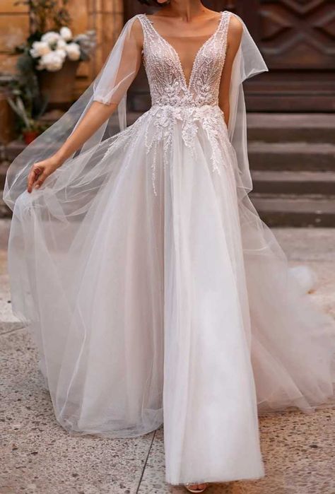 Suknia ślubna brokat bogato zdobiona