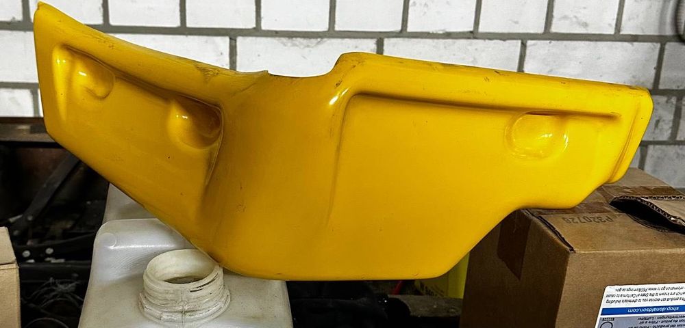 Підкрилок на JCB 3X