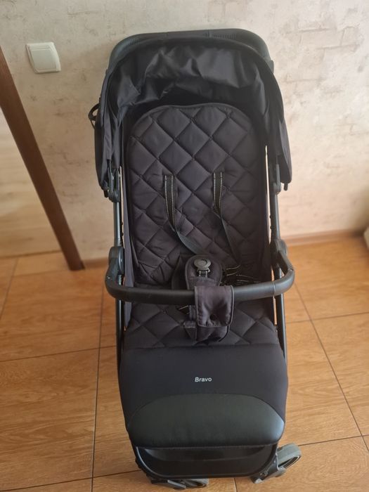 Продам прогулочную коляску