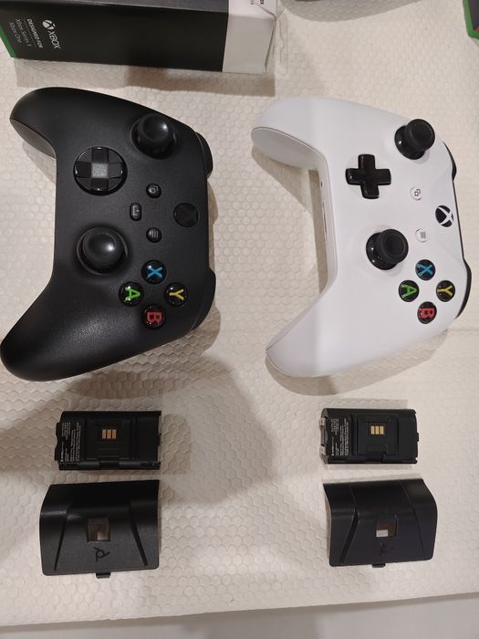 Xbox series X 2 Tb mais 3 Jogos Fisicos, 2 comandos e Fones XBOX