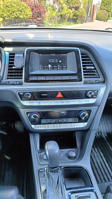 Авто в оренду Hyundai Sonata