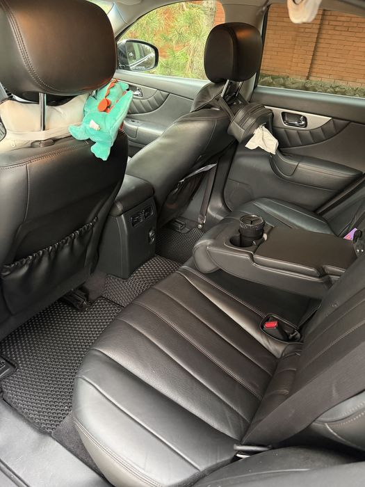 Infiniti QX70 2016 Год