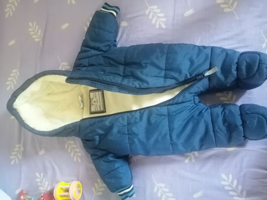 Продам зимний комбинезон для новорождённых 62р