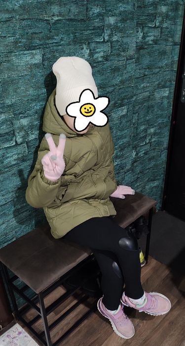 Демі куртка для дівчинки р. 140 на 8-9 років