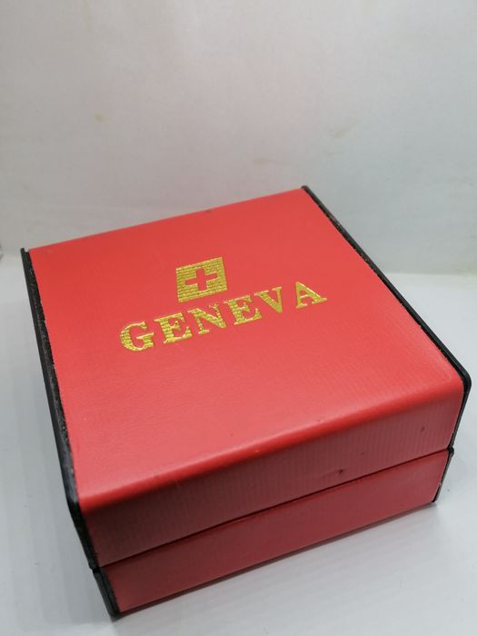 Золотые часы Geneve