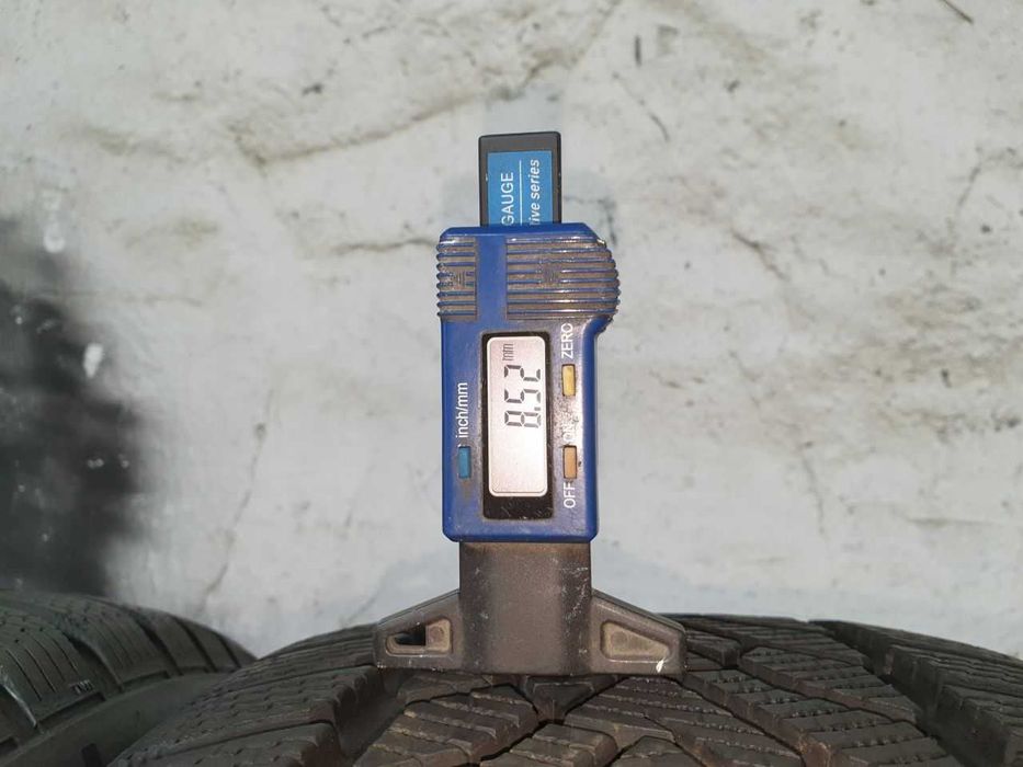 Cztery Opony zimowe 225/50R18 8,5mm Uniroyal WinterExpert 2022r