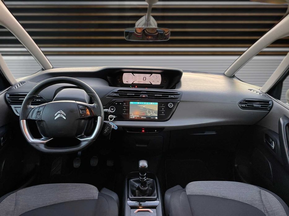Citroen C4 Spacetourer 1.6HDi 7Lug GPS/Carplay c/Garantia - 178€ p/mês