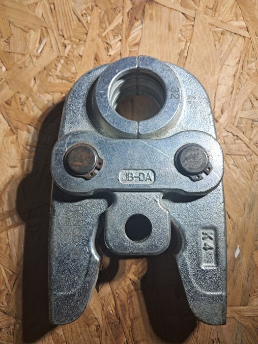 Szczeka do rur Pex TH 32 Henco