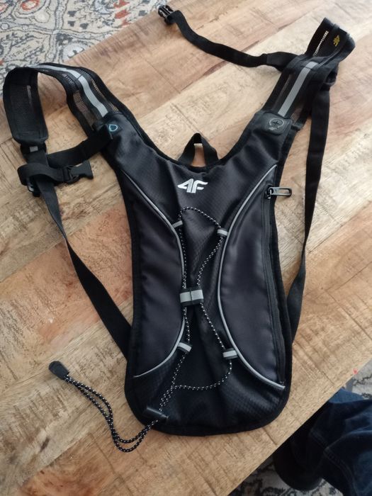 Plecak do biegania, lekki, sprytny, stan nówka