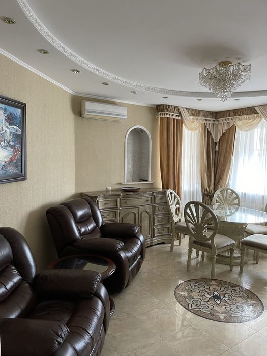 Голосіївська 13,Без комісіі ,4 кімнати ,150м2,ЖК  Голосіїво