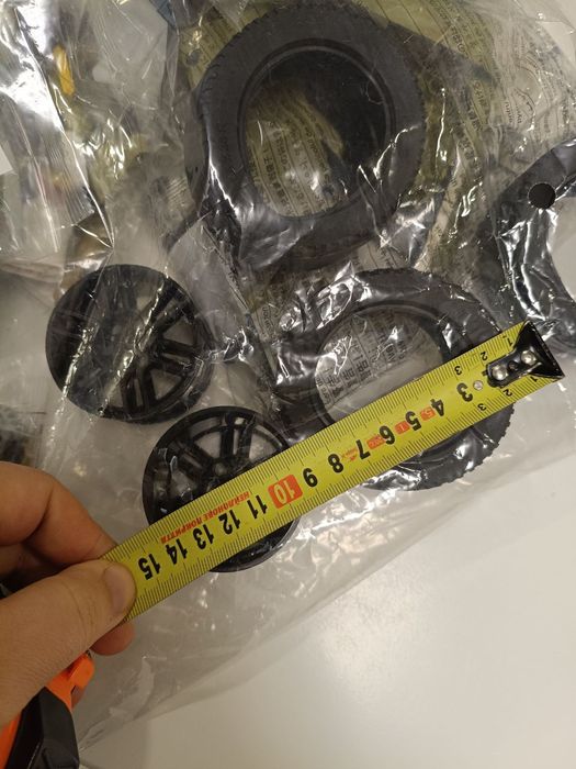 Чудовий Конструктор Technic 42110 Land Rover Defender 2573 деталі