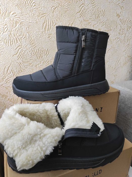 Зимові чоботи дутики уггі уги