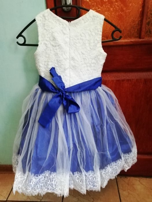 Продам дитячу сукню, зріст 128