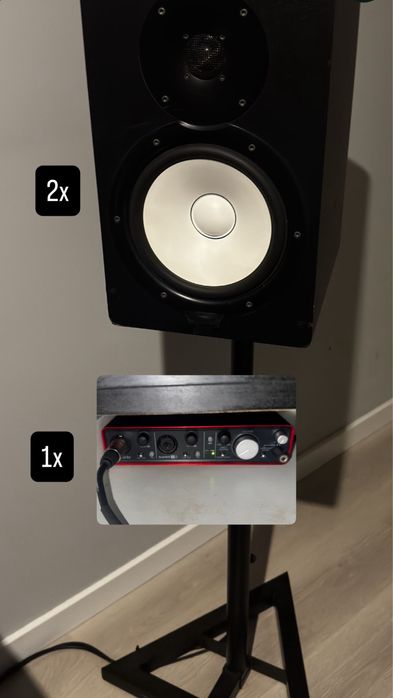 KIt Yamaha HS8 (Oferta de placa de som Focusrite + Suportes + Cabos)