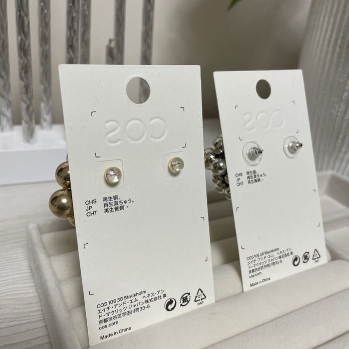 Стильні сережки COS