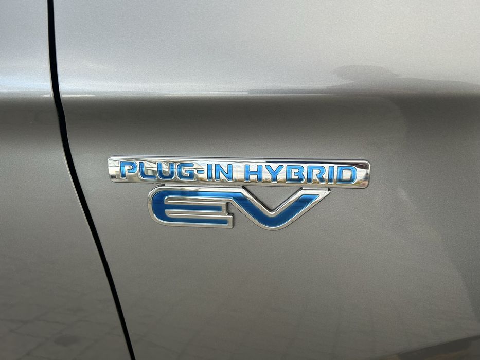 Mitsubishi outlander PHEV