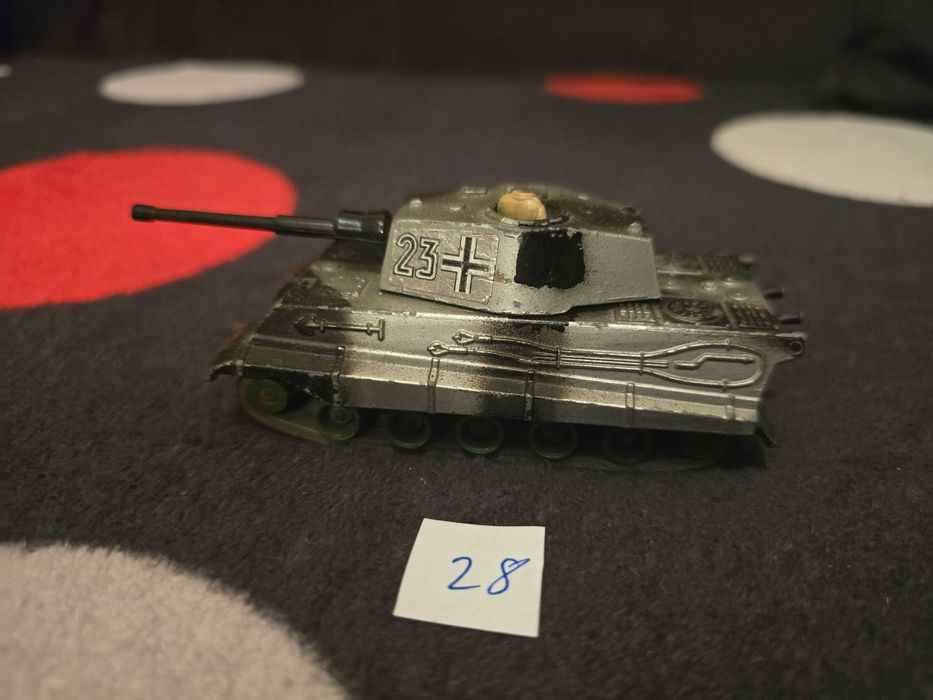 Matchbox Battle Kings K-104 King Tiger