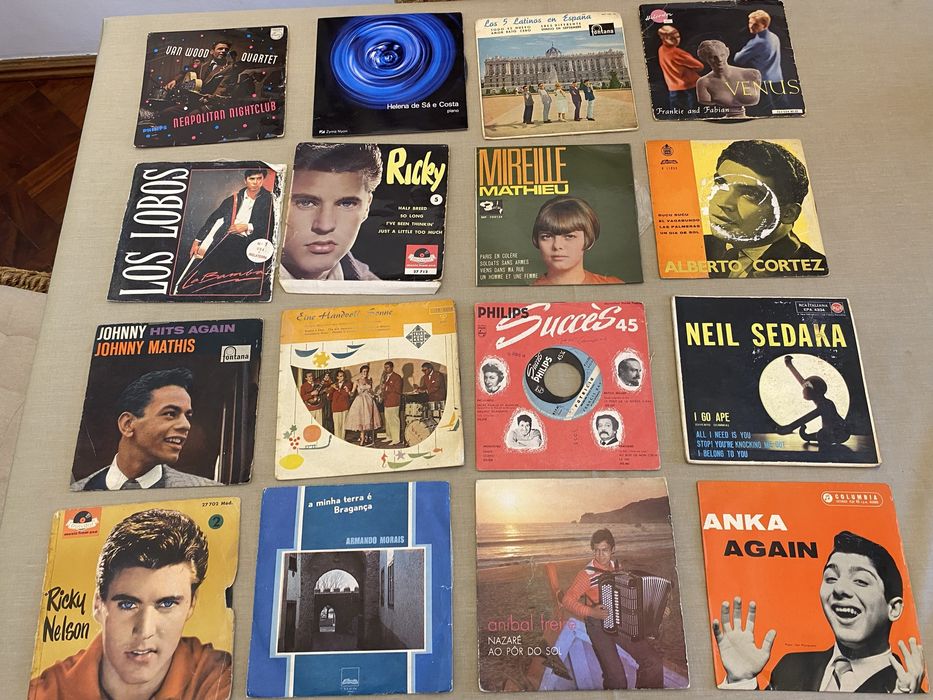 Discos vinil singles (48unidades) em bom estado