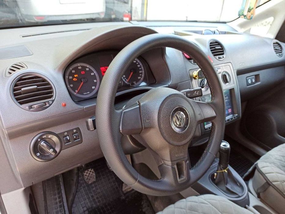 Продам Volkswagen Caddy 2008 року