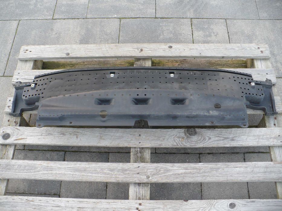 Suzuki vitara 3 s-cross osłona płyta pod zderzak super stan