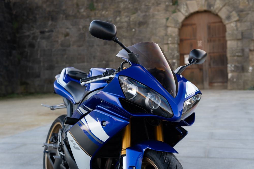 Yamaha R1  como nova