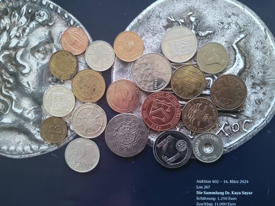 24726# Lote 20 medalhas/tokens estrangeiras (incui 1 copy assinalada)