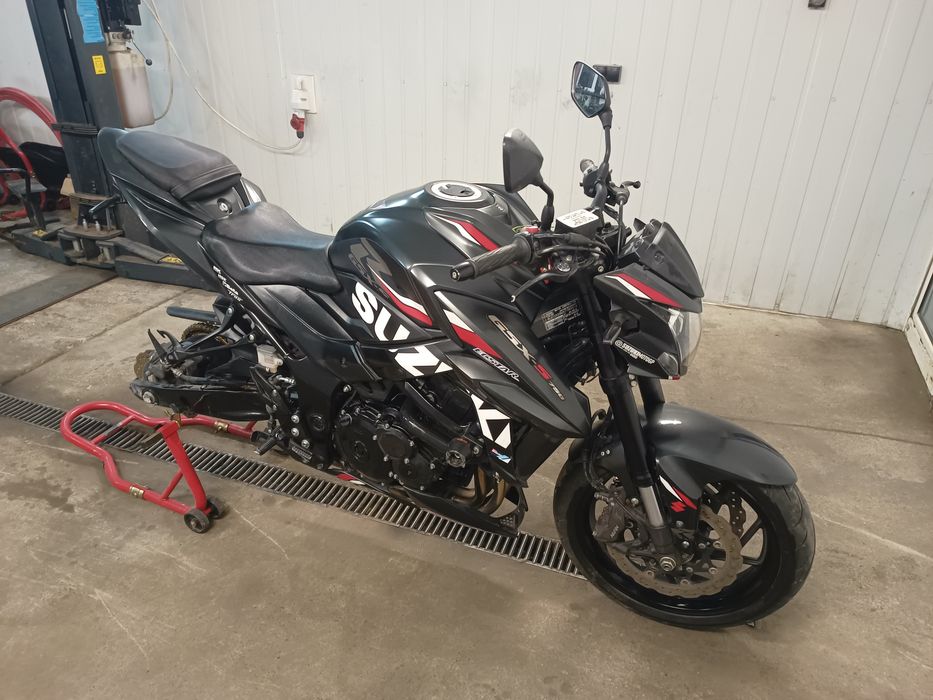 Suzuki