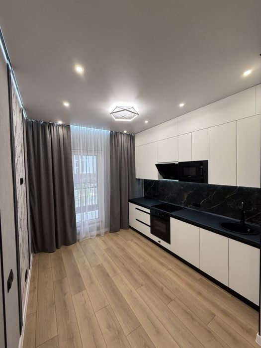 Продам 1к квартиру Kadorr City Краснова! Низький поверх!