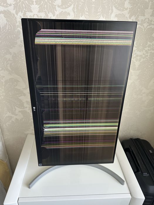 Монитор  27"  4k  LG 27ul650-w