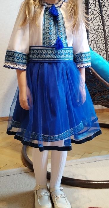 Вишиванка вишита сукня плаття дівчинці синя