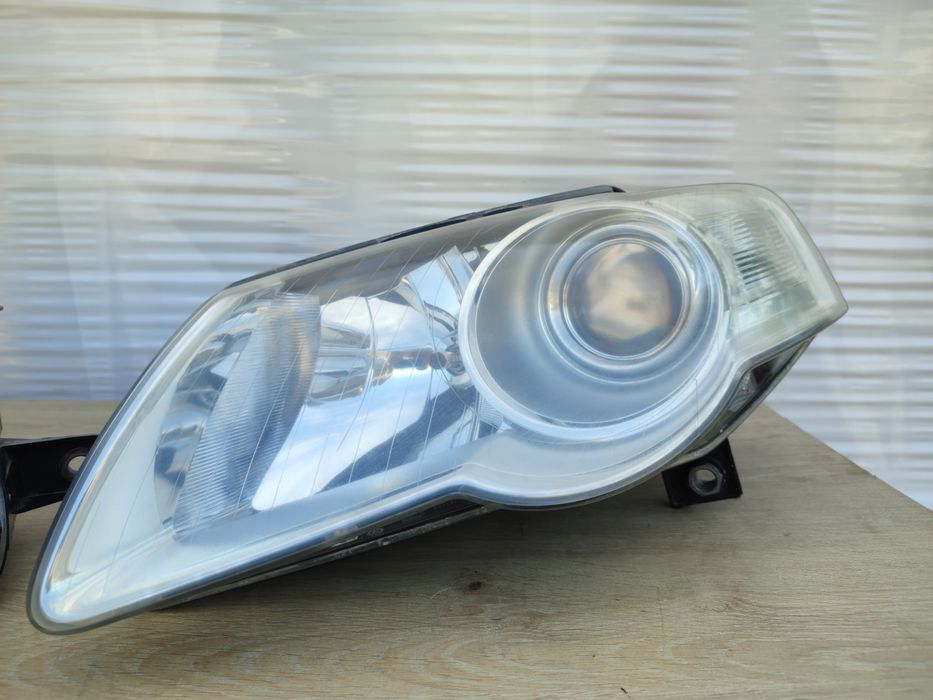Фари галоген Фольксваген Пассат Б6 фара передня Passat B6 фари HELLA