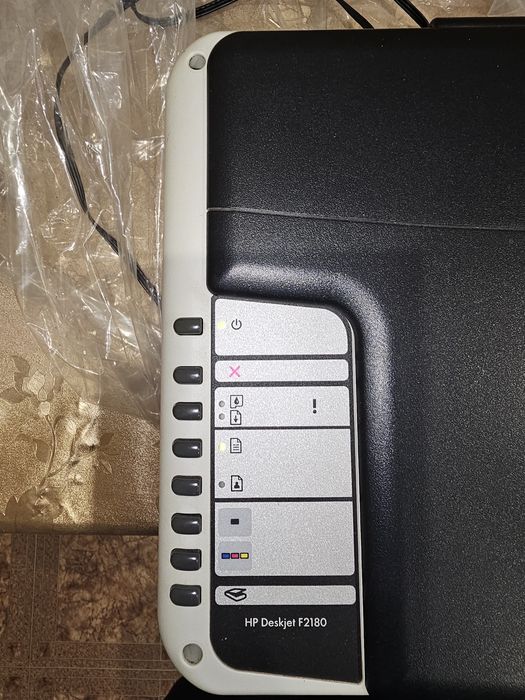 Продам принтер HP Deskjet F2180