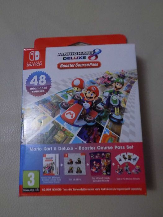 Mario Kart 8 Deluxe Booster Course Pass box z Nintendo Switch -gadżety w promocyjnej cenie.