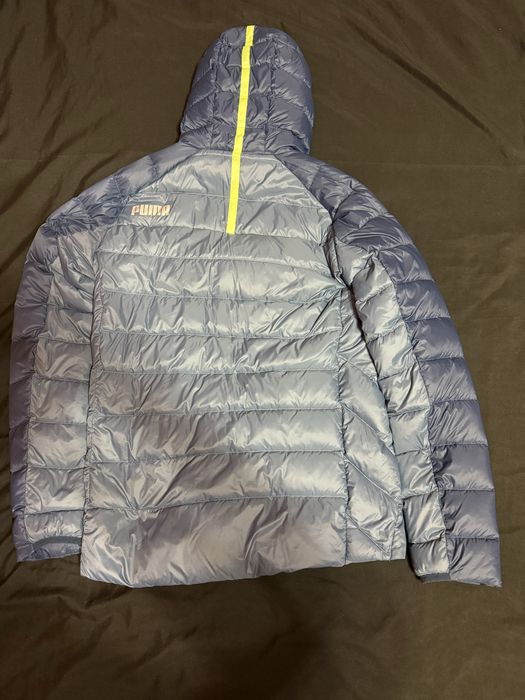 Продам куртку пуховик Puma S
