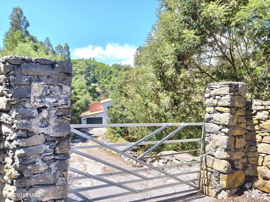 Casa de campo em Lote de 4636m2 - Camacha - Madeira