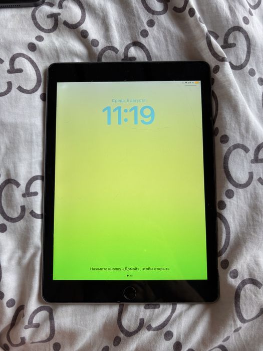 Продам ipad A1893