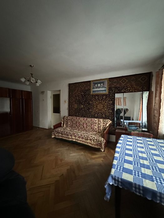 Квартира в Бродах, в центрі міста!!