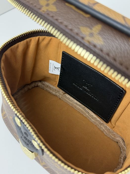 Сумка Louis Vuitton vanity chain pouch, луі вітон,