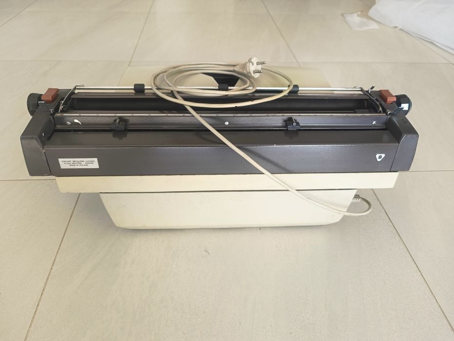 Elektryczna maszyna do pisania ŁUCZNIK 1 made in poland