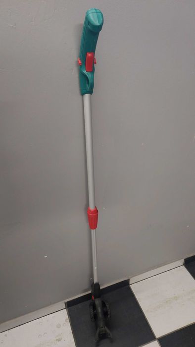 Drążek teleskopowy do nożyc Bosch