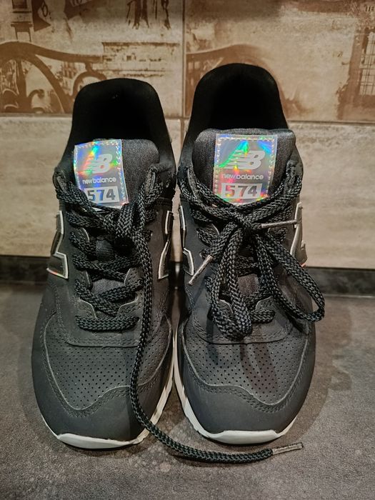 New Balance damskie czarne rozm 37,5