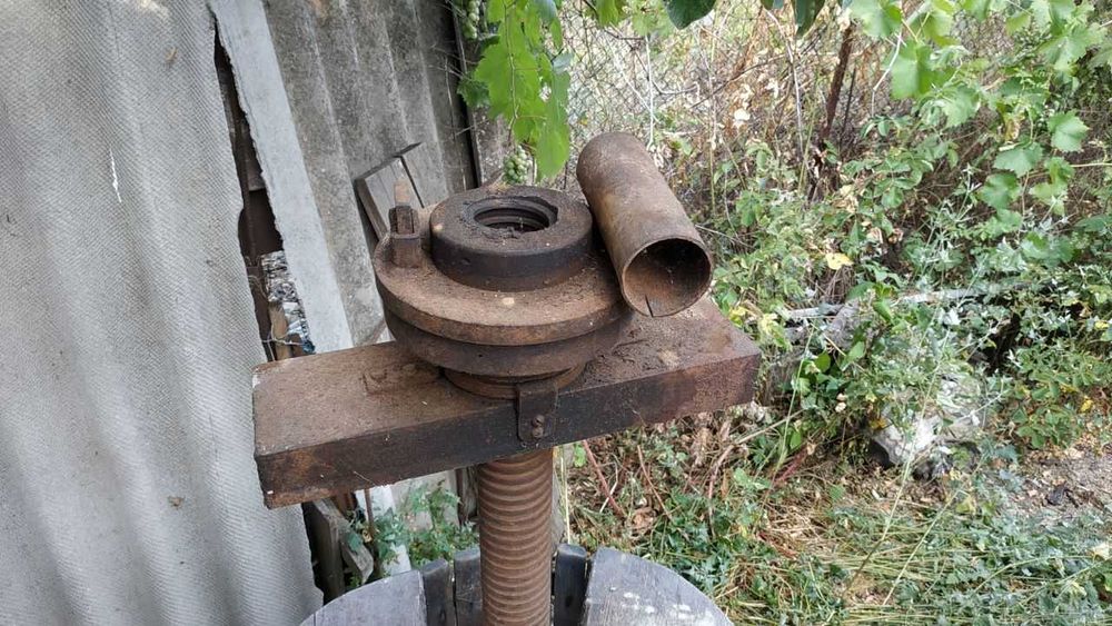 Винний пресс                           .