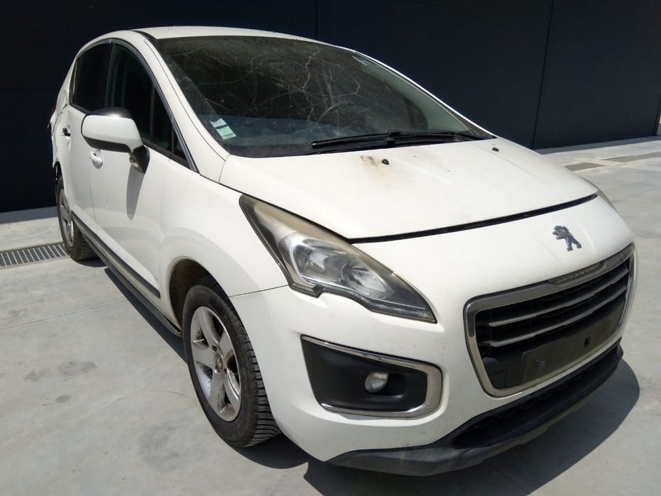 PEUGEOT 3008 I Veículo multiuso - 2013 - Para Peças